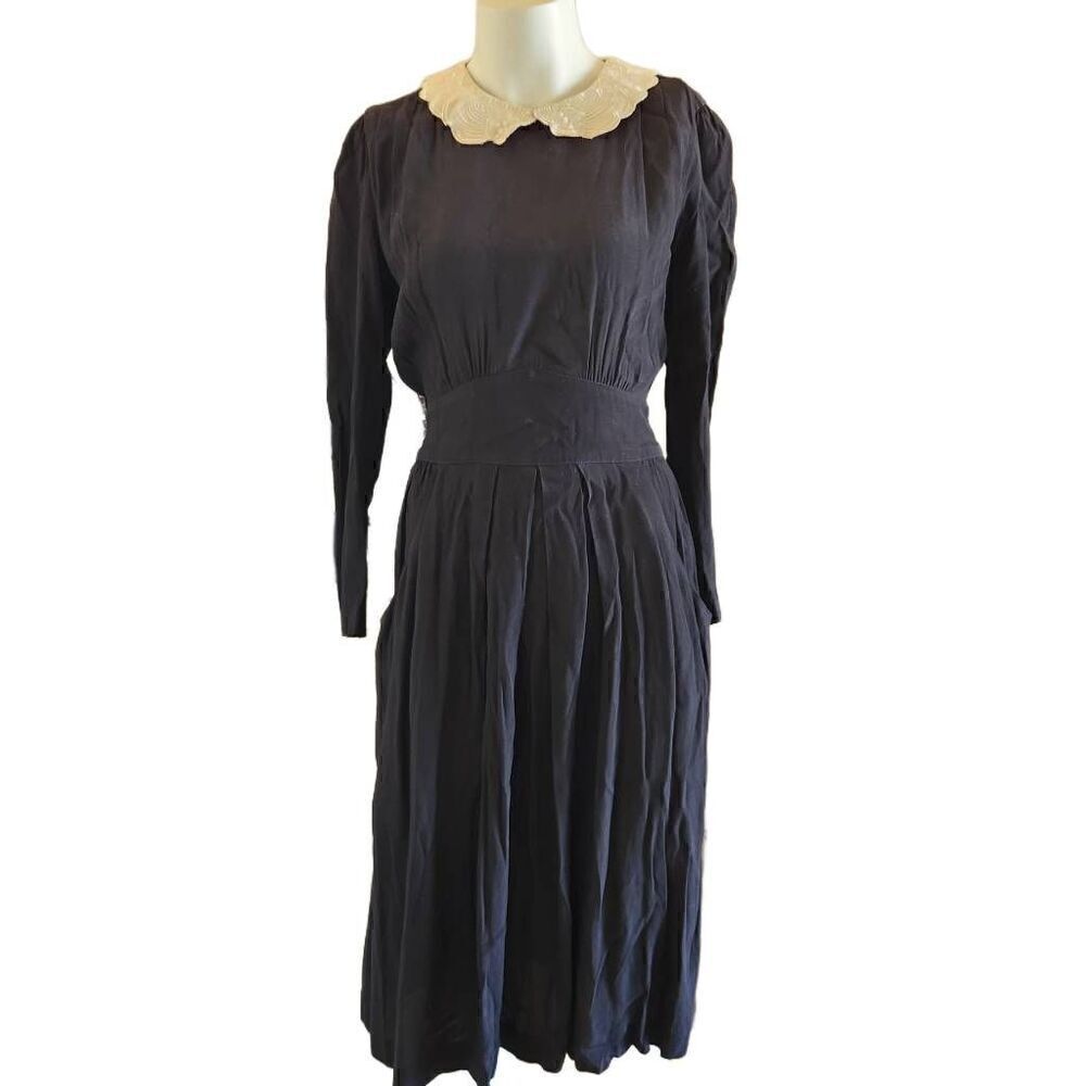 Karin Stevens size 8 black vintage 80's peter pan collar Gothic academia librari